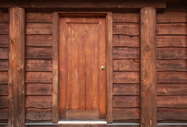 Log Cabin Siding Installation in Fairfield
