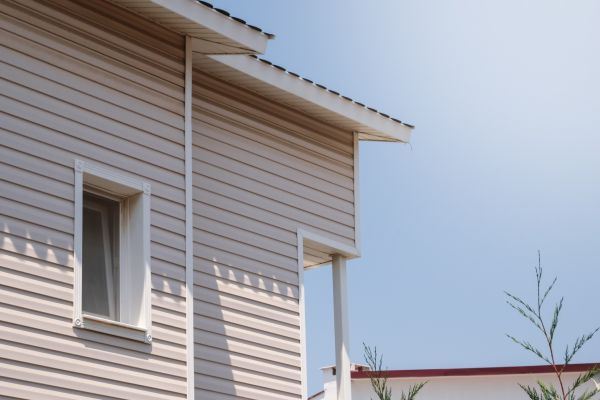 Cost of Vinyl Siding Hole Repair in Fairfield